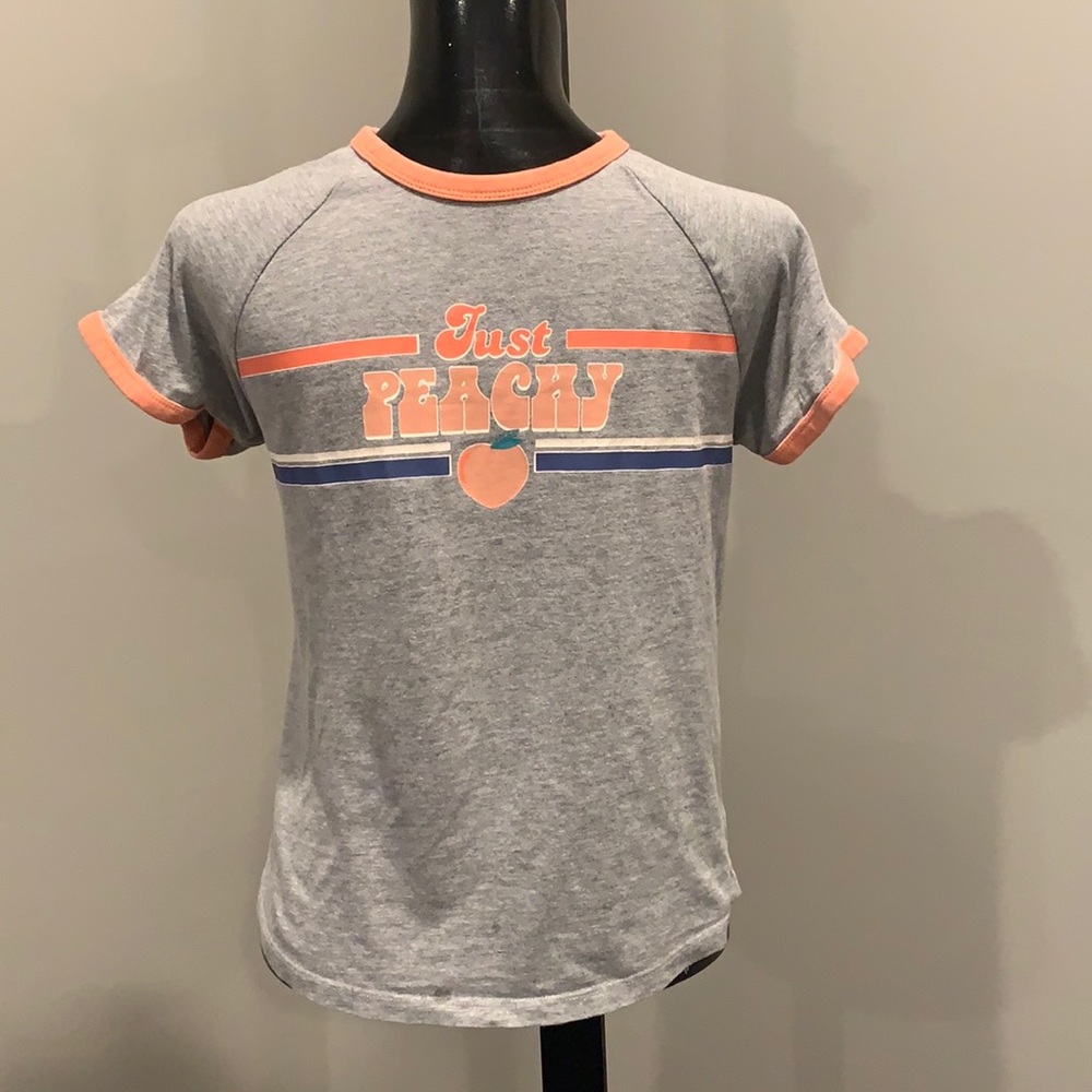 💥Bundle 3for$10 “Just Peachy” Graphic Tee